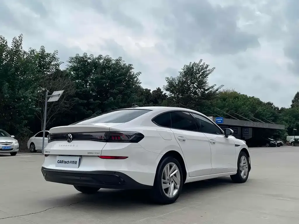 Volkswagen Lamando 2024 из CN, фото 8