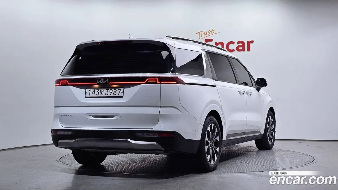 Kia Carnival — фото 2