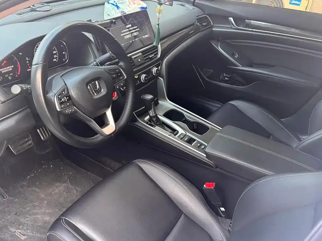 Honda Accord — фото 5