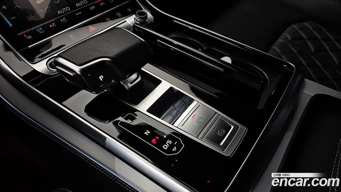 Audi Q8 2021 из KR, фото 9