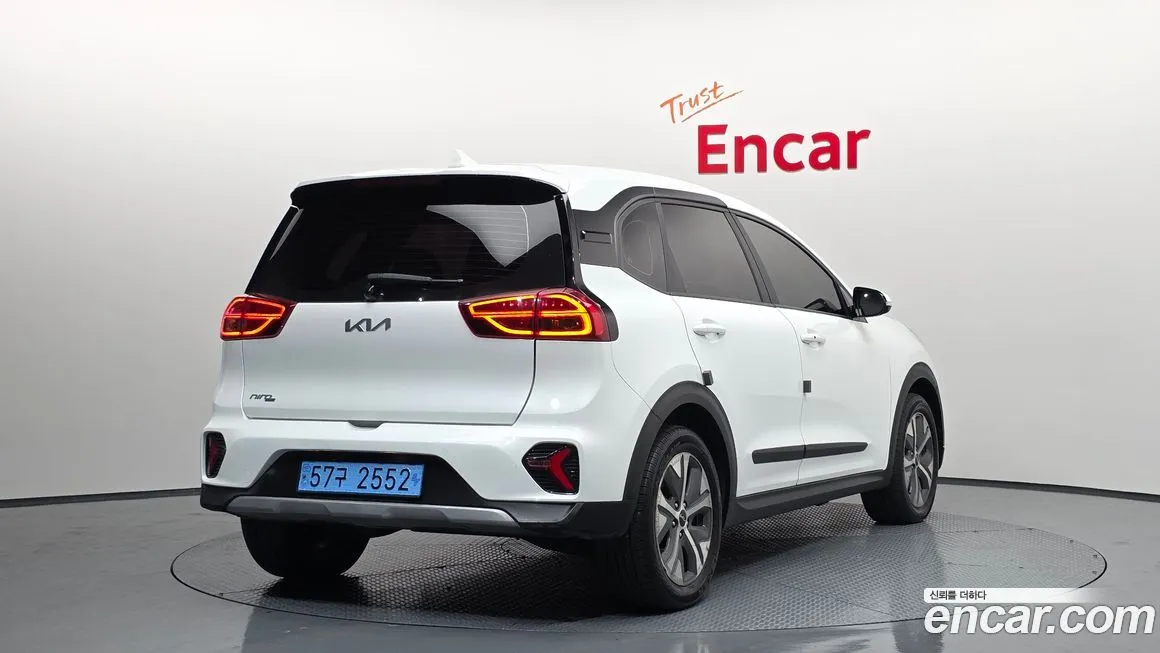 [object Object] Niro 2023 из KR, фото 2