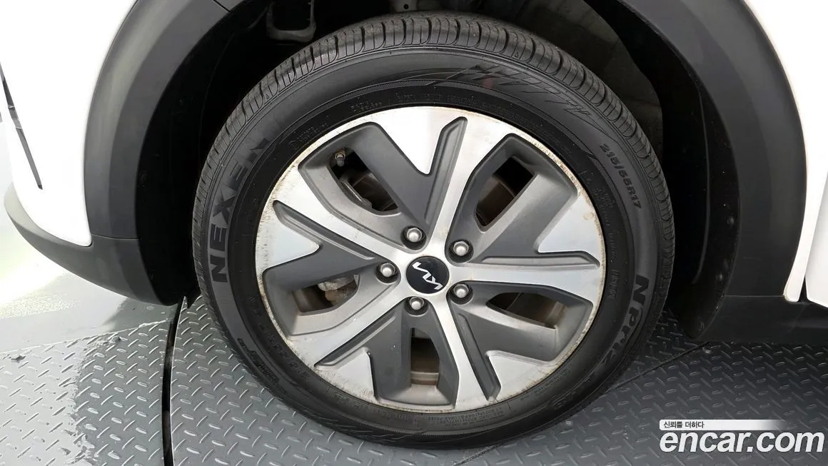 [object Object] Niro 2023 из KR, фото 5