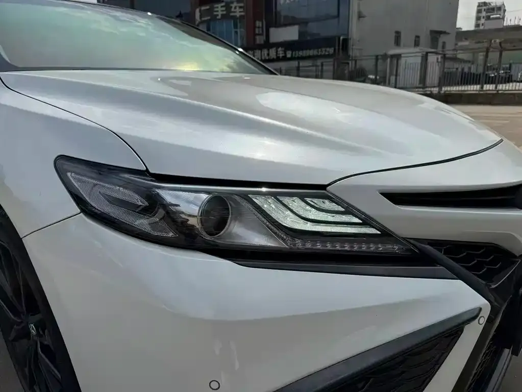 Toyota Camry 2023 из CN, фото 10