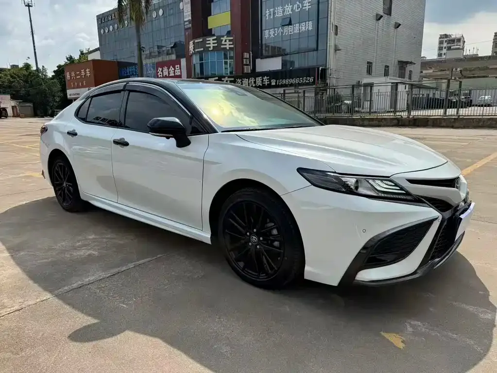 Toyota Camry 2023 из CN, фото 3