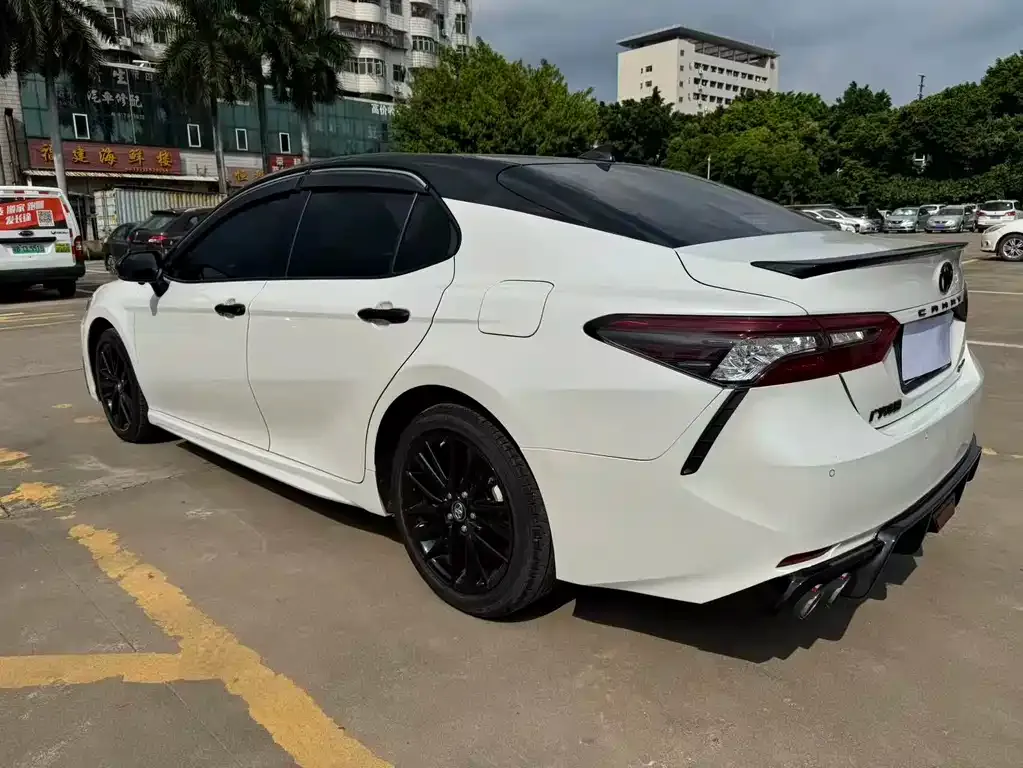 Toyota Camry 2023 из CN, фото 5
