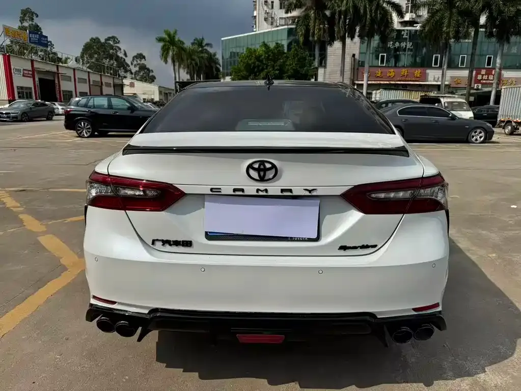 Toyota Camry 2023 из CN, фото 6