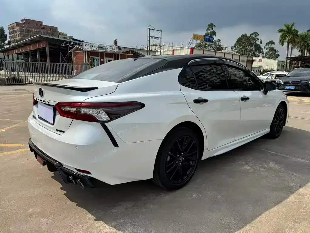 Toyota Camry 2023 из CN, фото 7