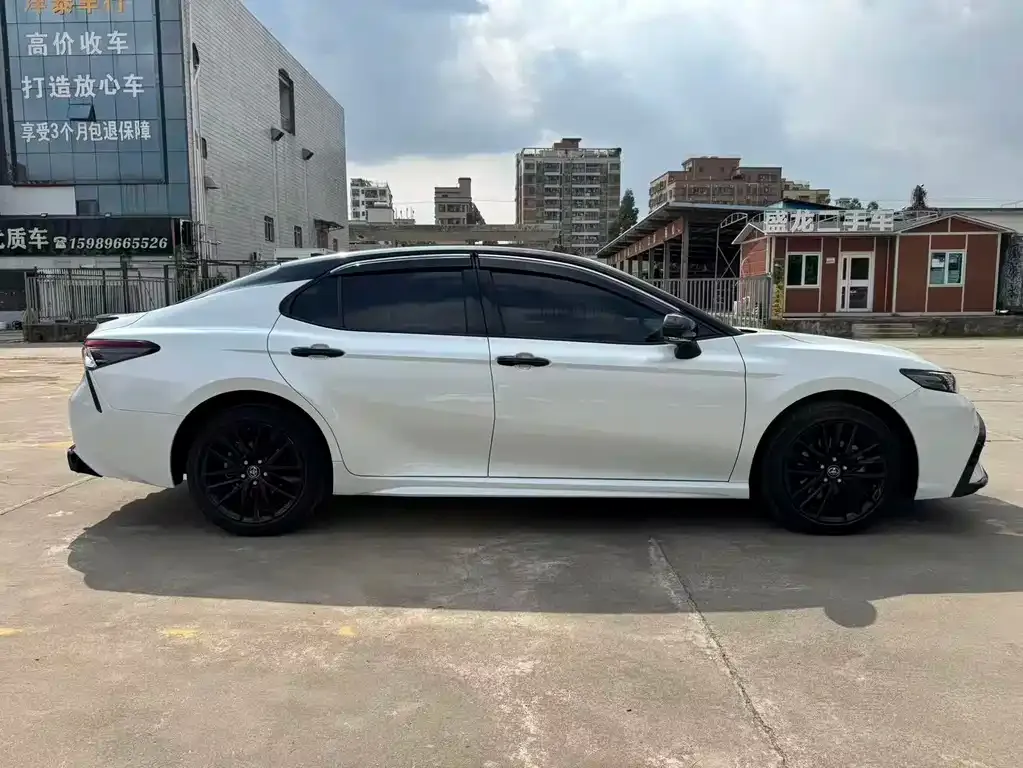 Toyota Camry 2023 из CN, фото 8