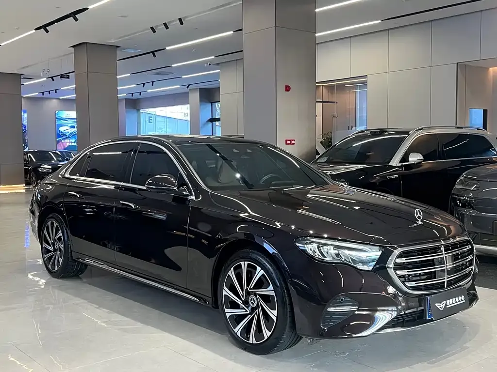 Mercedes-Benz E-Class 2024 из CN, фото 4