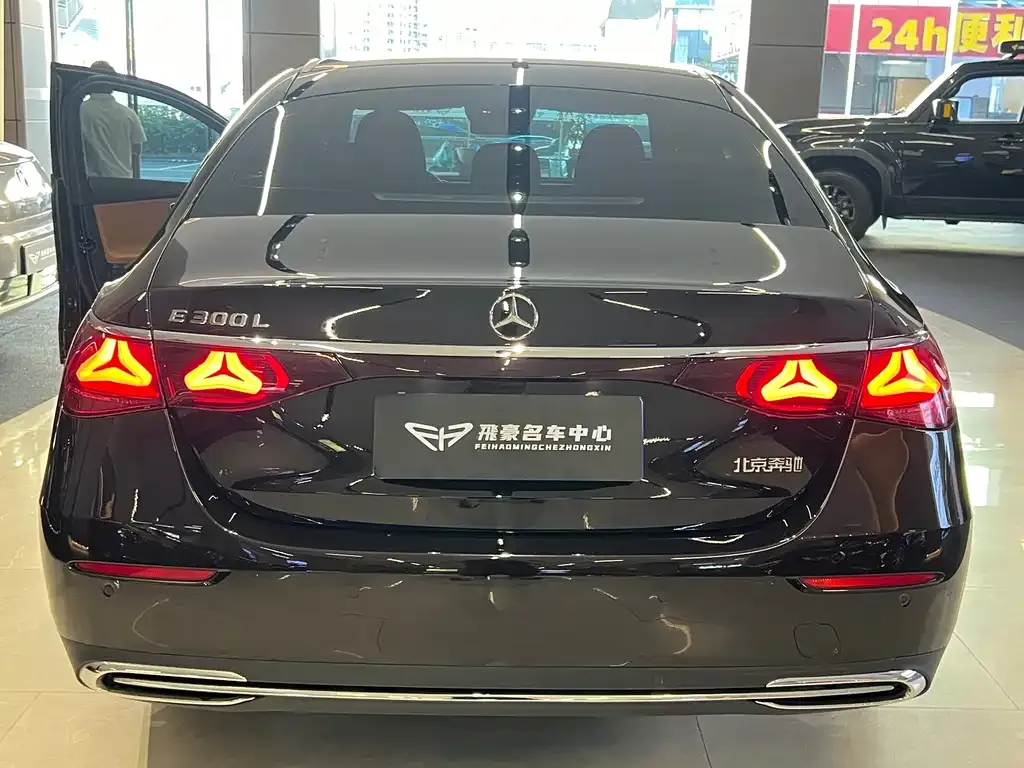 Mercedes-Benz E-Class 2024 из CN, фото 6