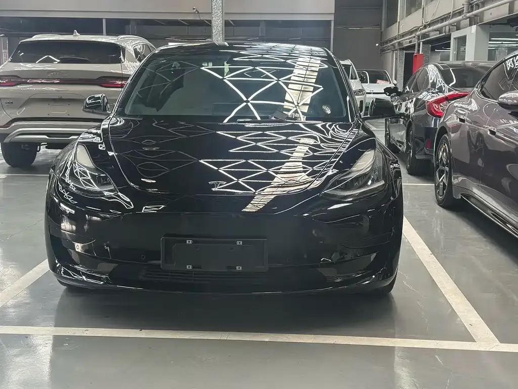 Tesla Model 3 — фото 2
