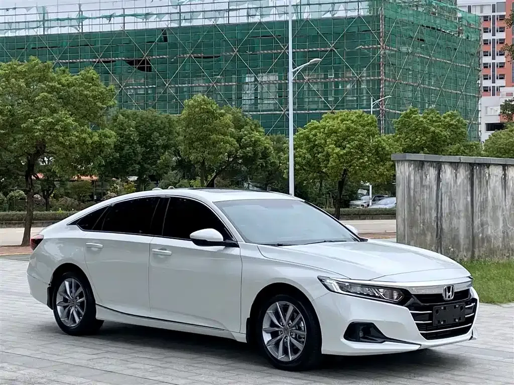 Honda Accord — фото 3