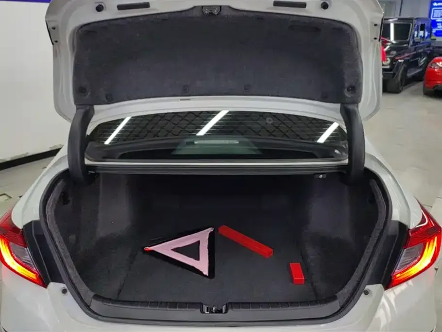 Honda Accord — фото 4