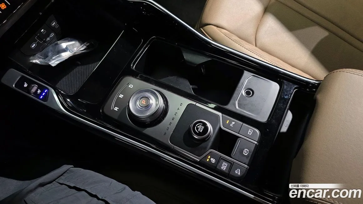 Kia Sorento — фото 9