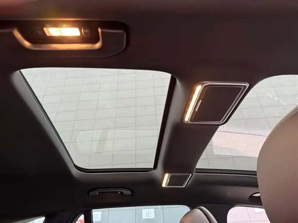 Mercedes-Benz GLC 2022 из CN, фото 2