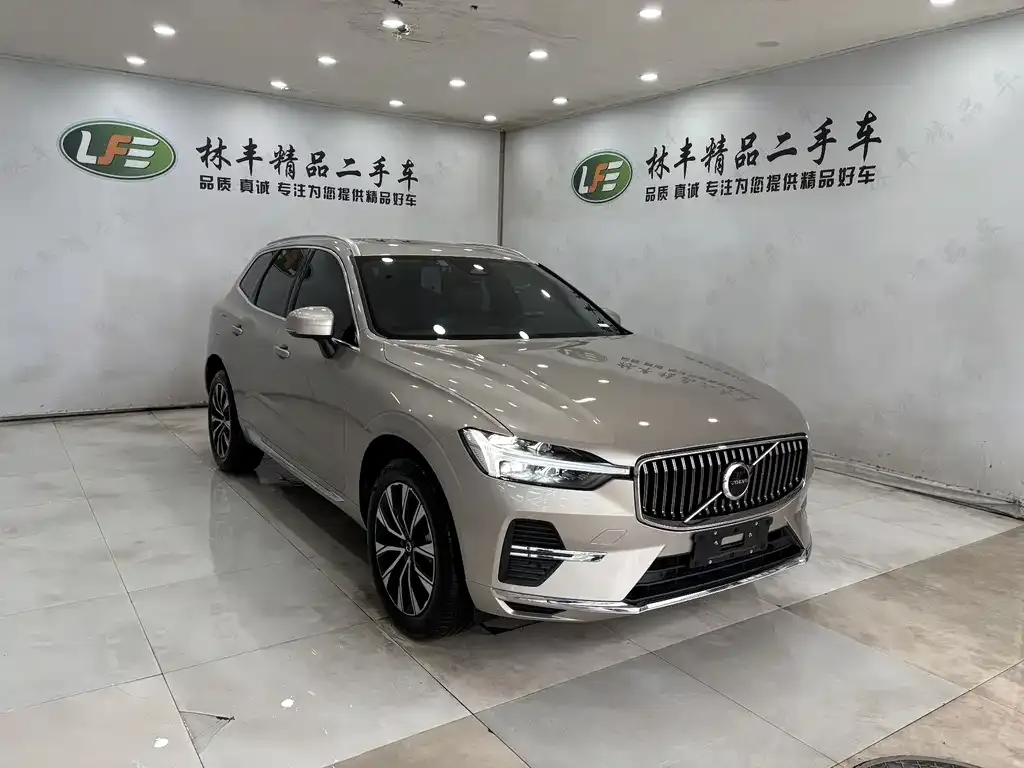 Volvo XC60 — фото 4