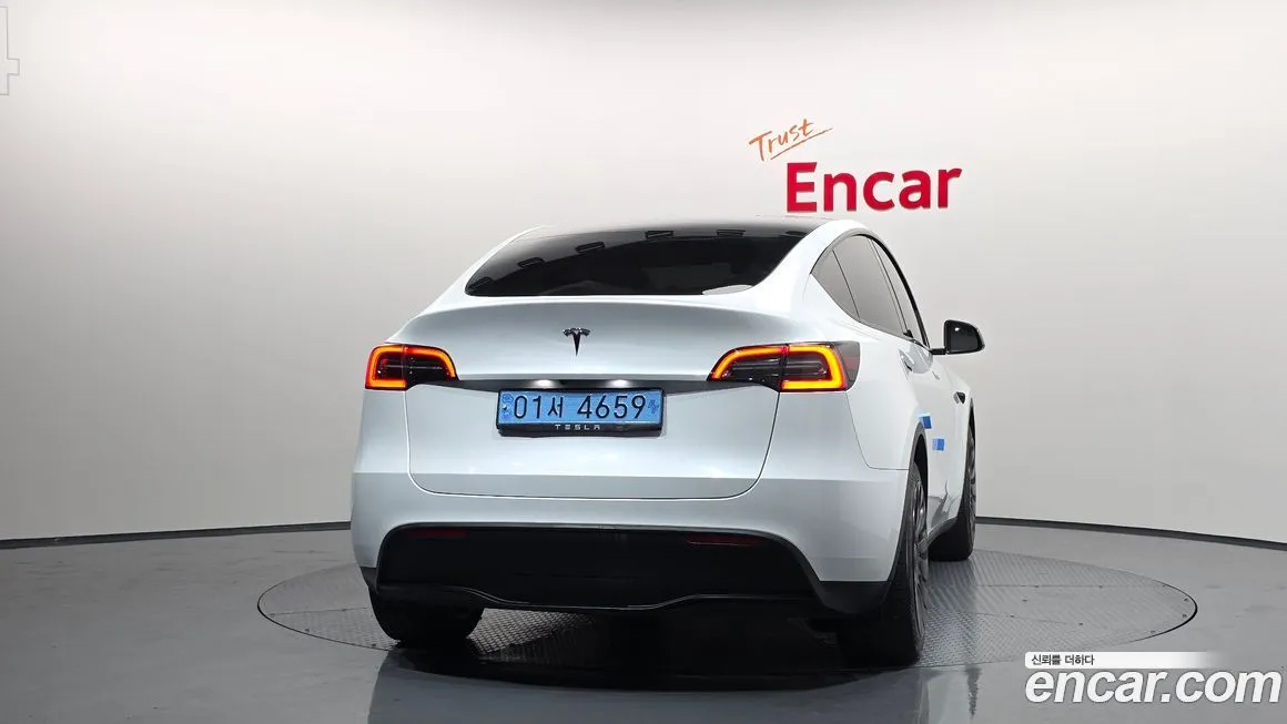 Tesla Model Y 2023 из KR, фото 4