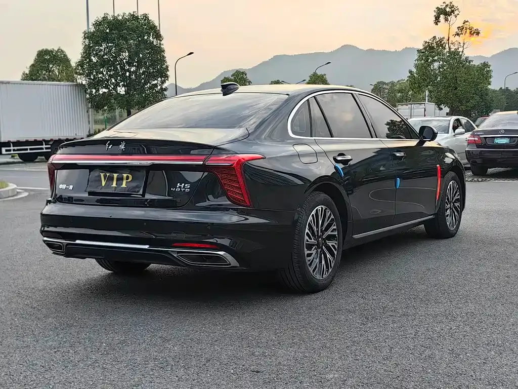 Hongqi H5 — фото 6