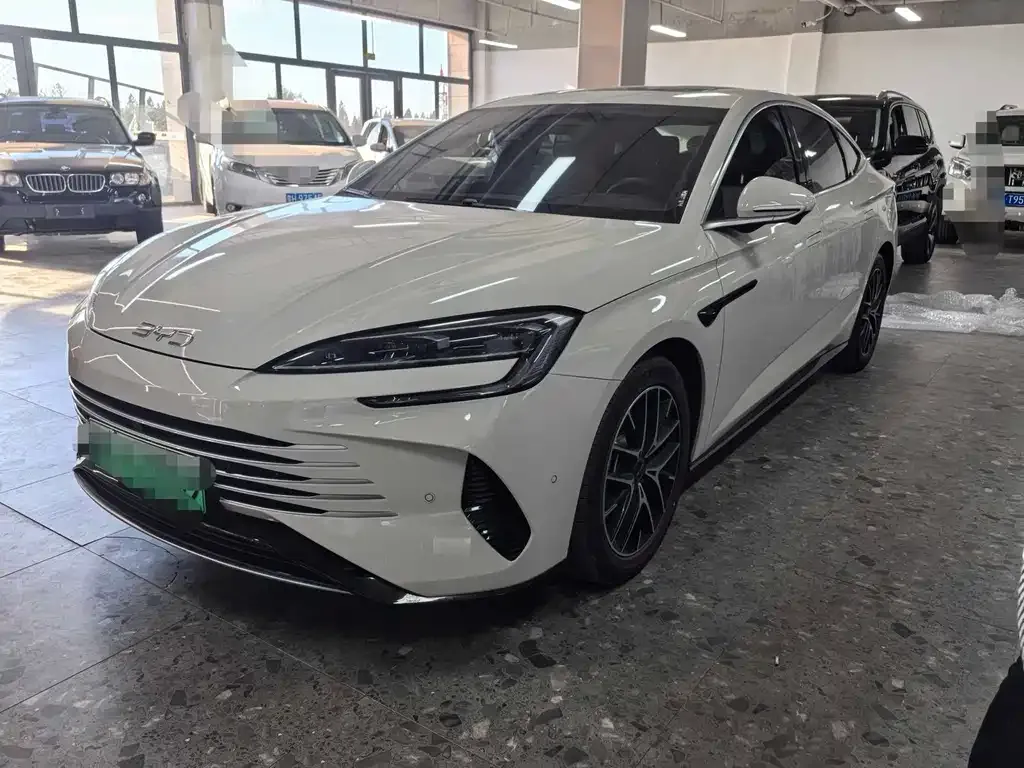 BYD Seal 07 DM-i 2025 из CN, фото 1