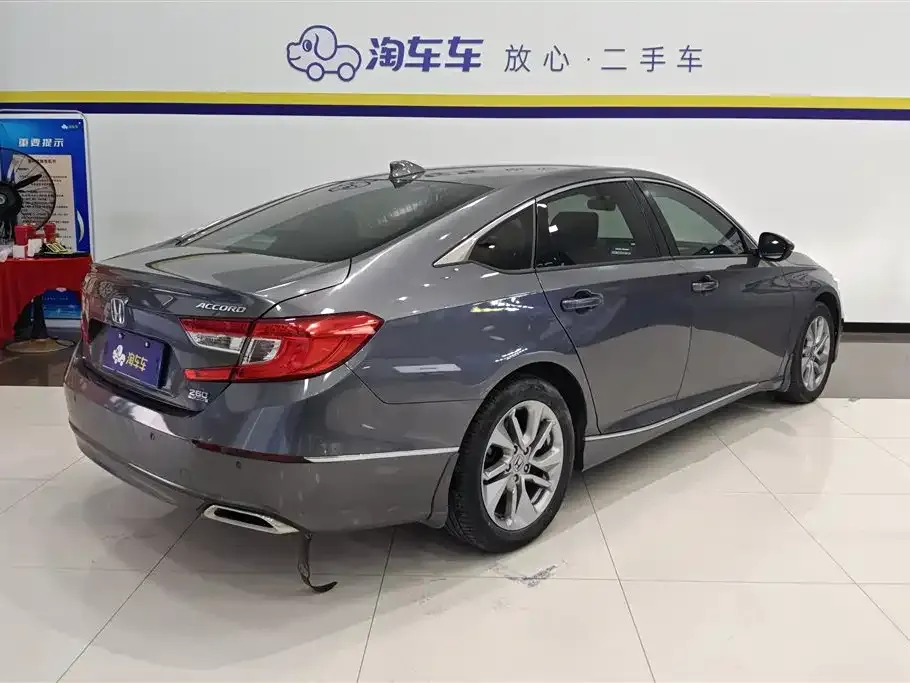 Honda Accord — фото 3
