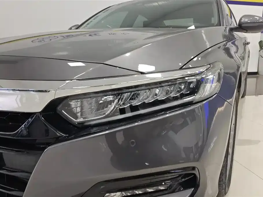 Honda Accord — фото 5
