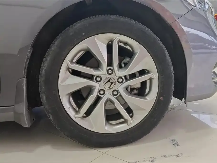 Honda Accord — фото 6