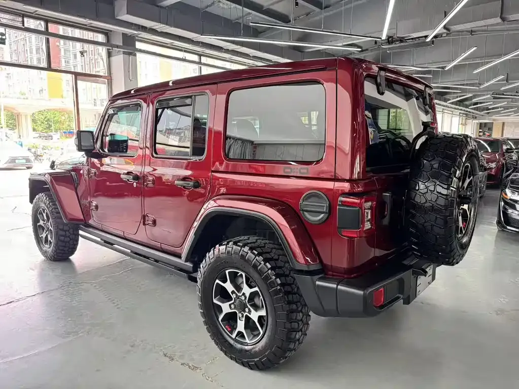 Jeep Wrangler — фото 4
