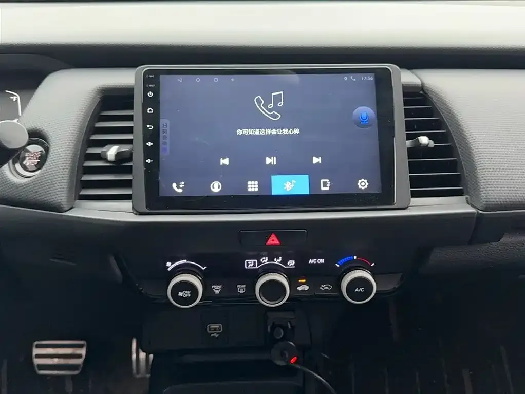 Honda Fit — фото 5