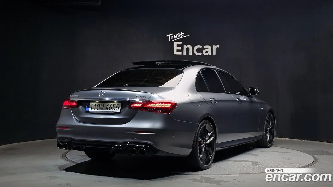 Mercedes-Benz E-Class — фото 2