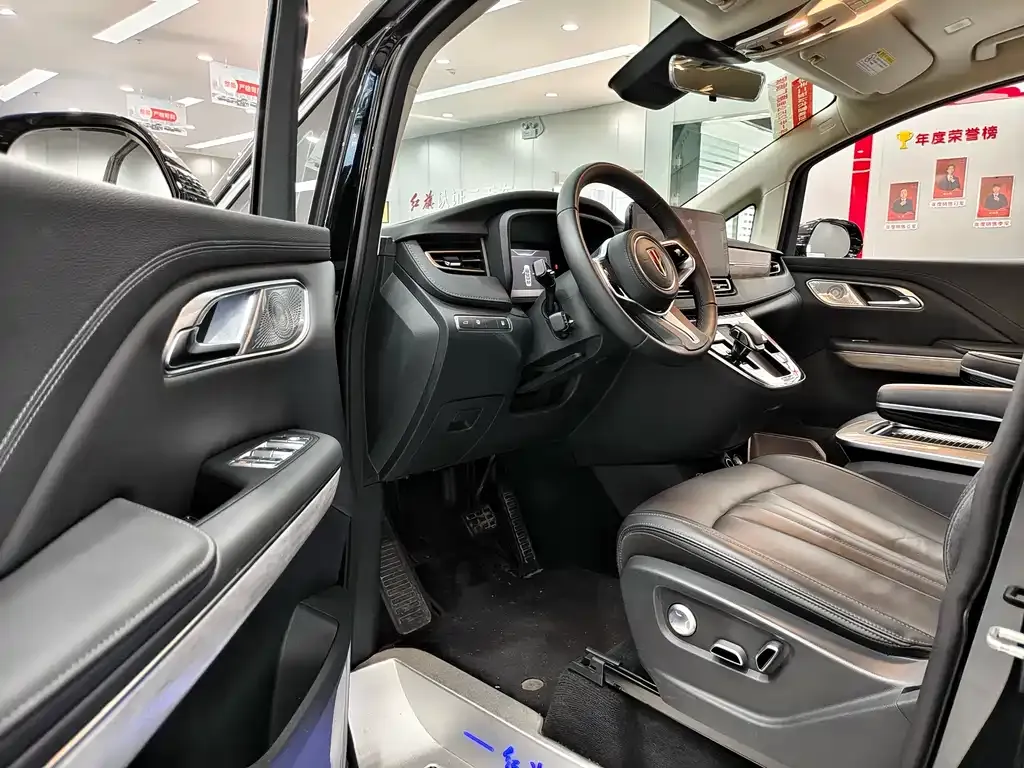 Hongqi HQ9 PHEV 2024 из CN, фото 5