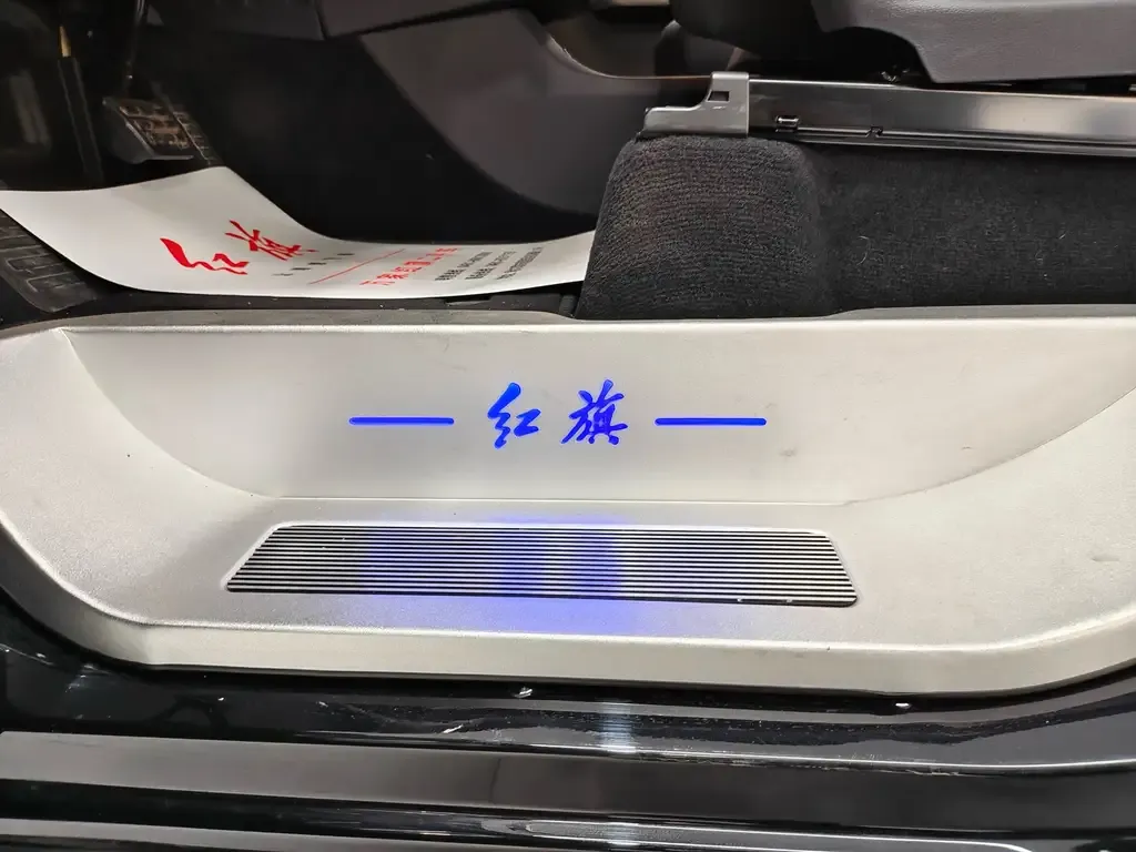 Hongqi HQ9 PHEV 2024 из CN, фото 8