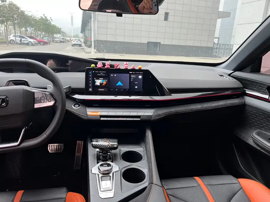 Changan UNI-V 2024 из CN, фото 6