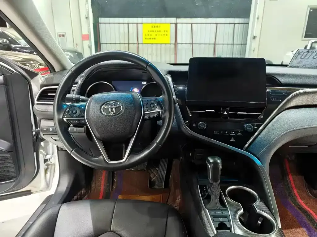 Toyota Camry 2023 из CN, фото 6