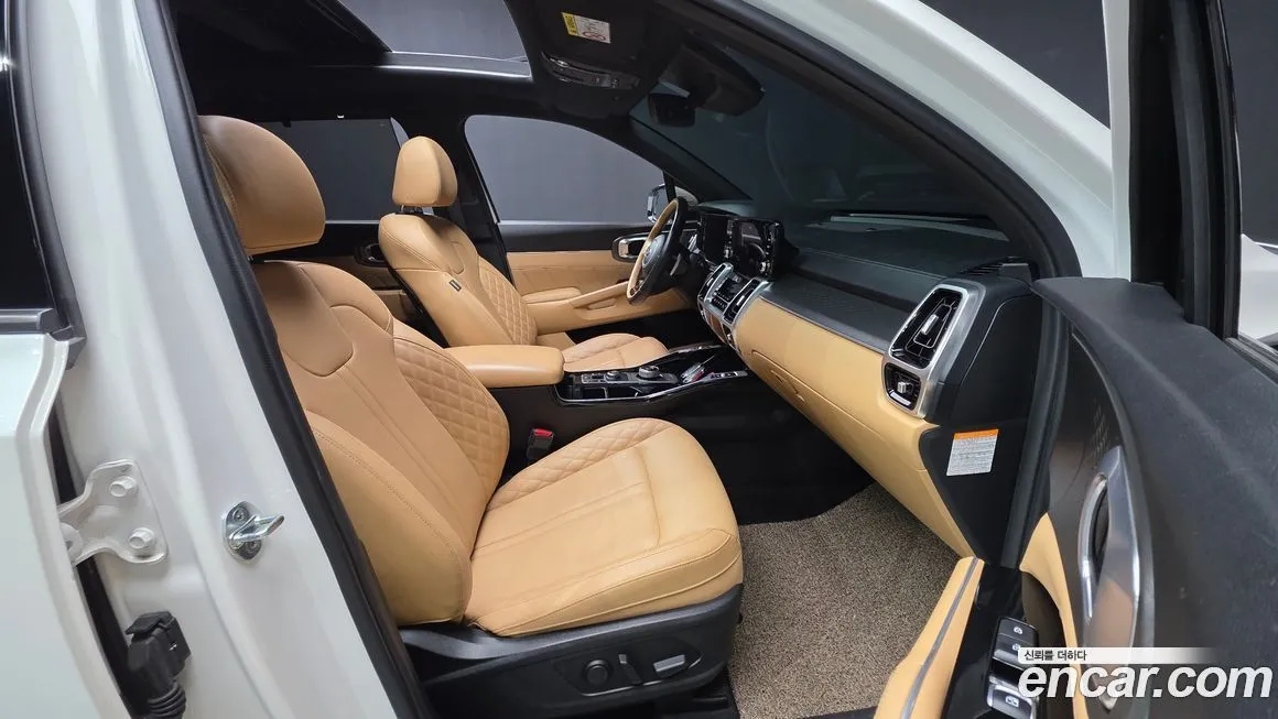 Kia Sorento — фото 10