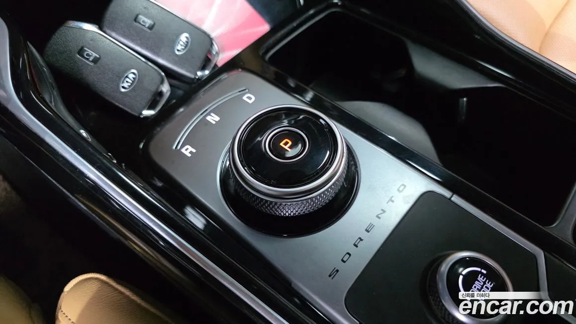 Kia Sorento — фото 9