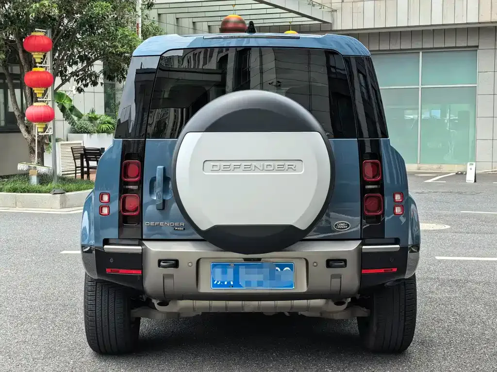 Land Rover Defender — фото 6