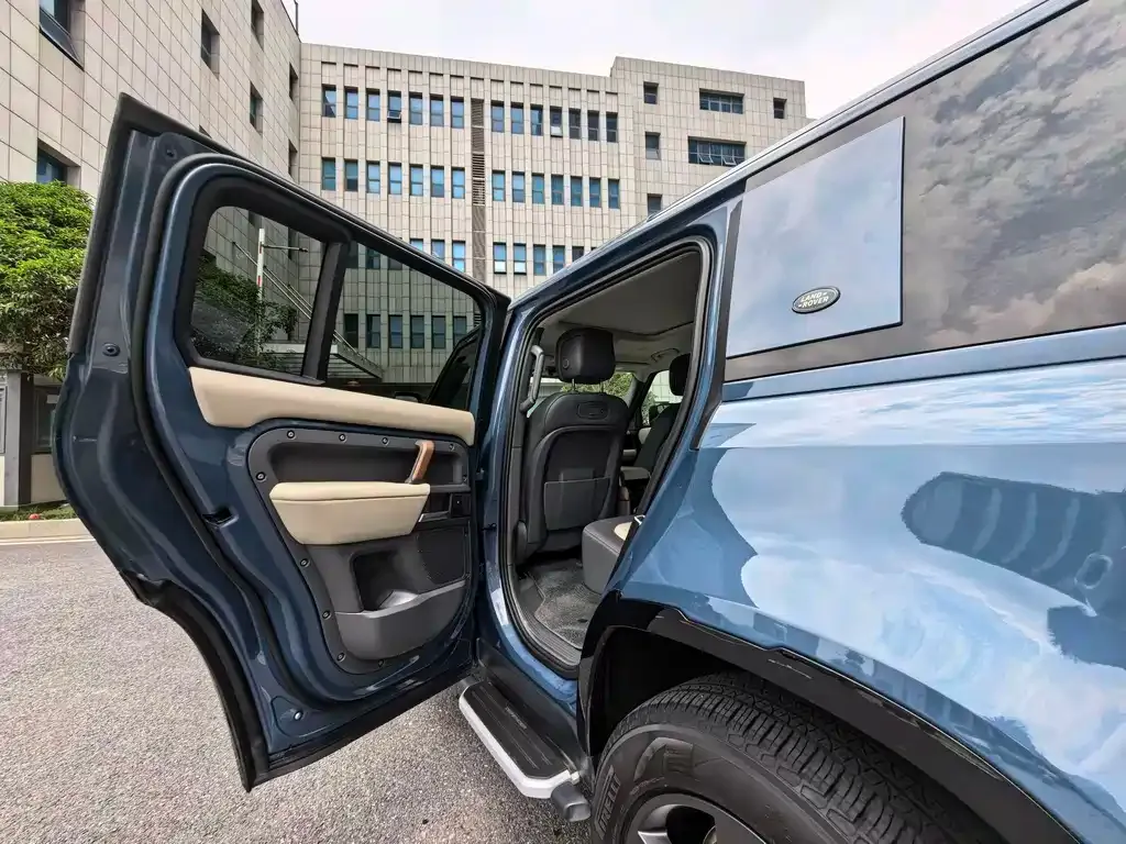 Land Rover Defender — фото 9