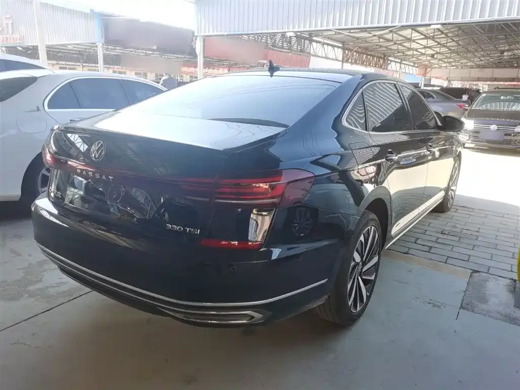 Volkswagen Passat — фото 5