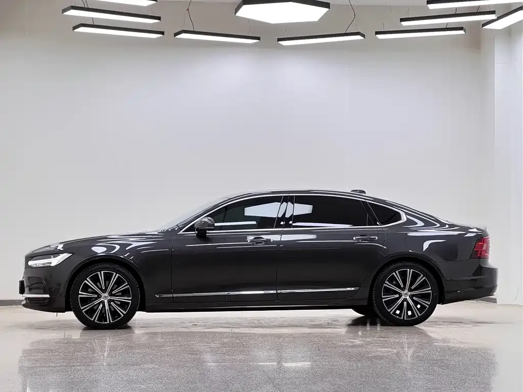 Volvo S90 — фото 4