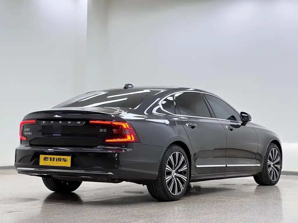 Volvo S90 — фото 5