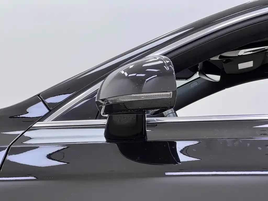 Volvo S90 — фото 9