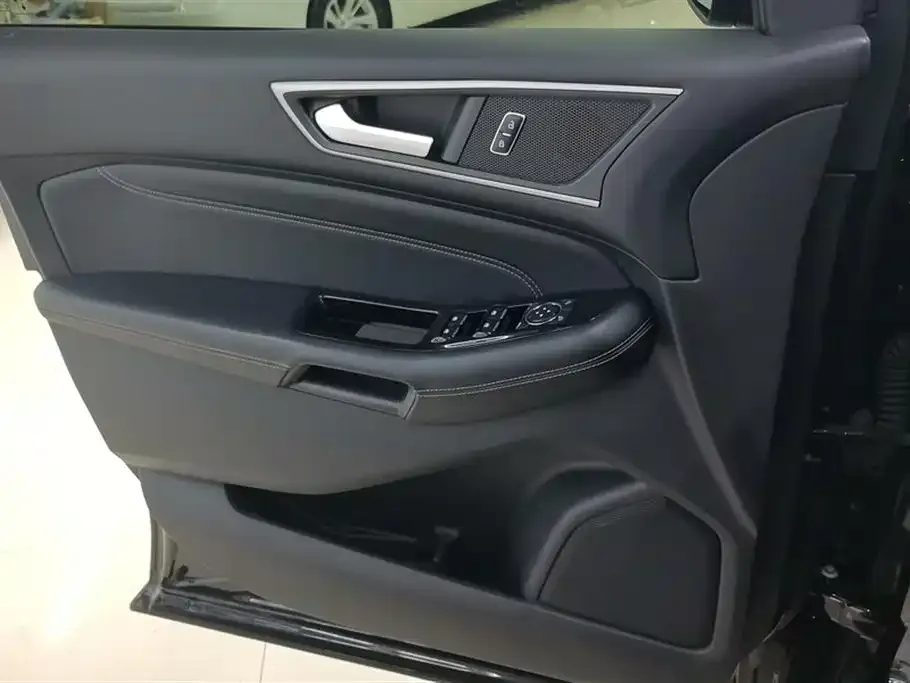 Ford Edge 2022 из CN, фото 7
