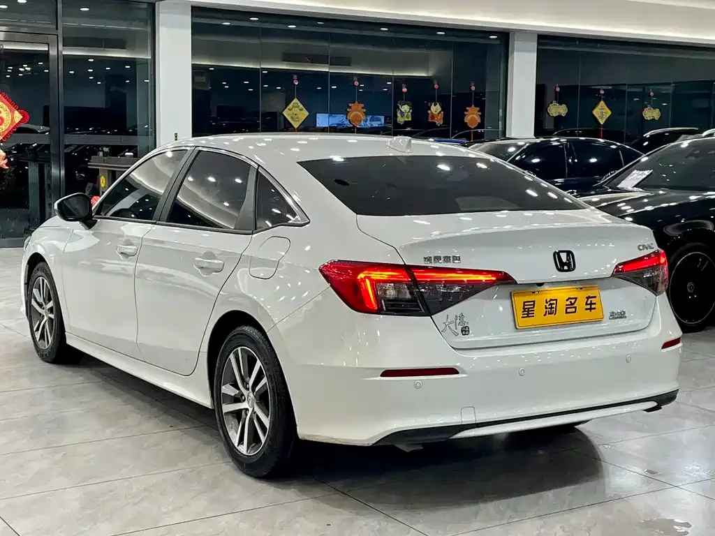 Honda Civic 2024 из CN, фото 4