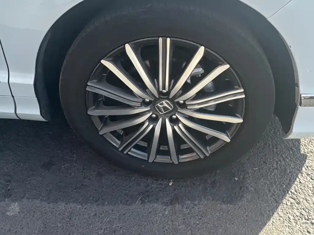 Honda Elysion 2024 из CN, фото 8