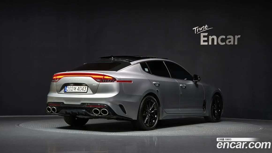 Kia Stinger 2023 из KR, фото 2