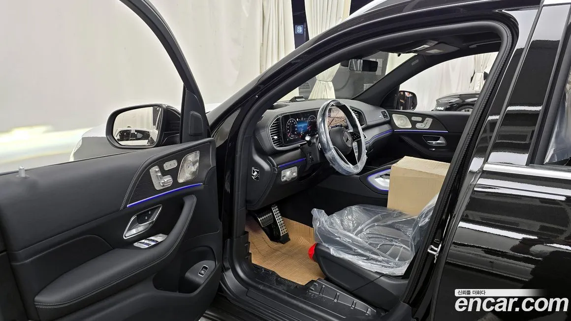 Mercedes-Benz GLS-Class — фото 10