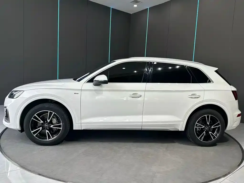 Audi Q5L 2023 из CN, фото 8