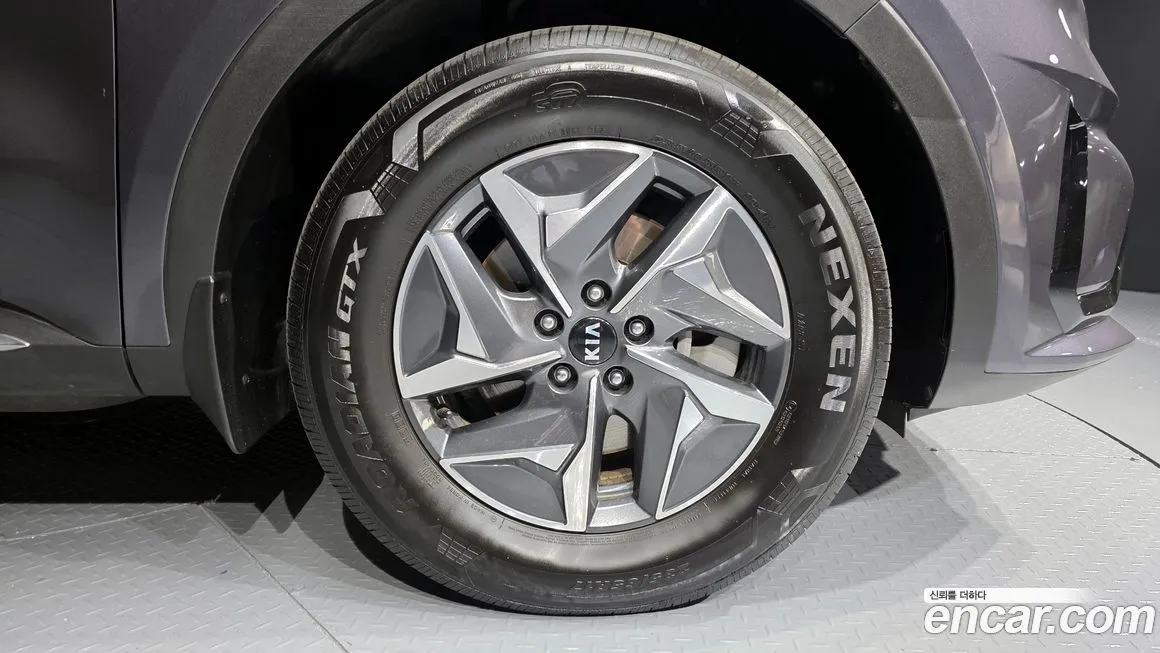 Kia Sorento — фото 5