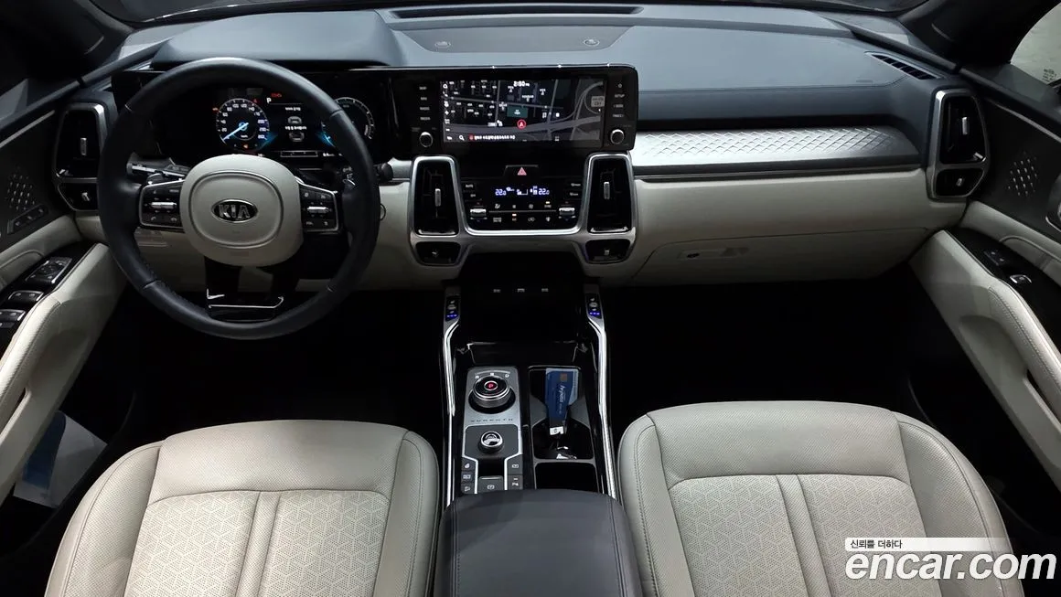 Kia Sorento — фото 7