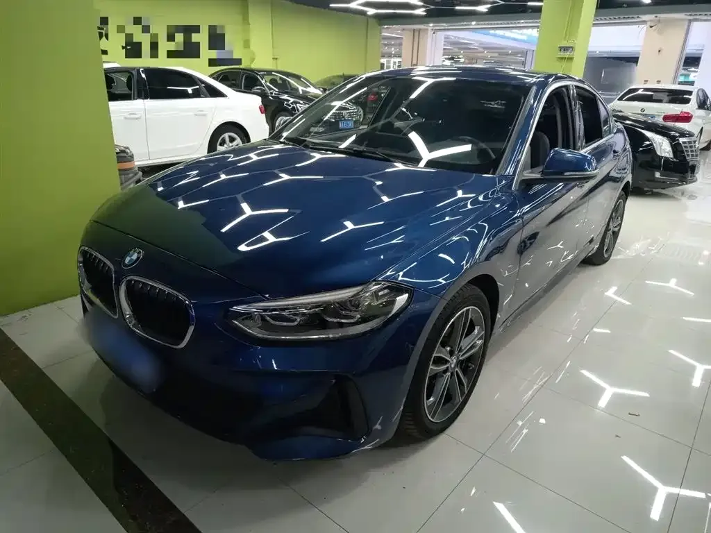 BMW 1 Series 2021 из CN, фото 1